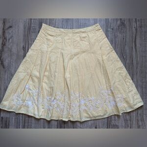 Talbots butter yellow 100% cotton Elegant Embroidered Skirt floral boho cottage